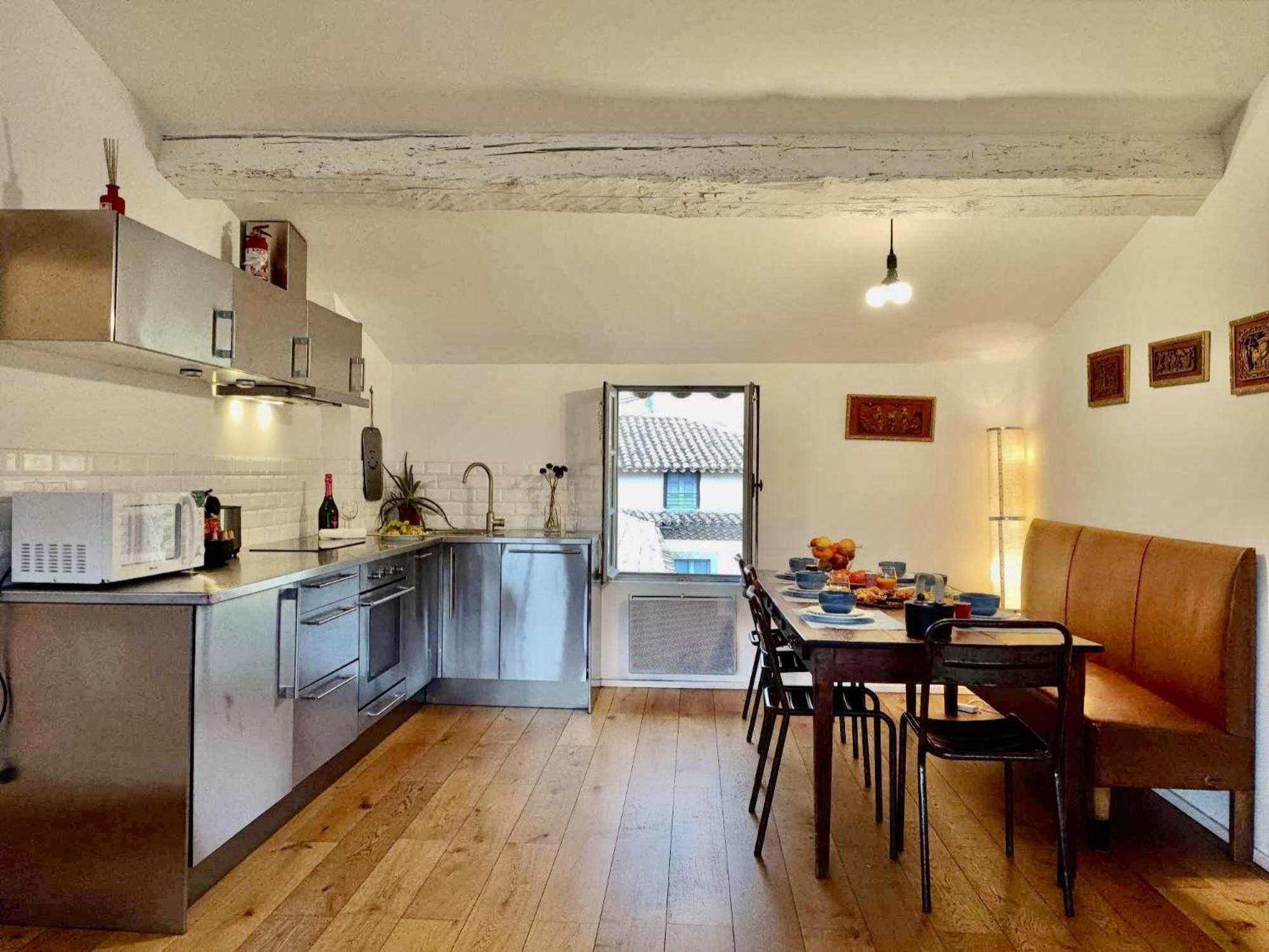 Loft Chic Verdun / Conciergeriedamecarcas การ์กาซอน ภายนอก รูปภาพ