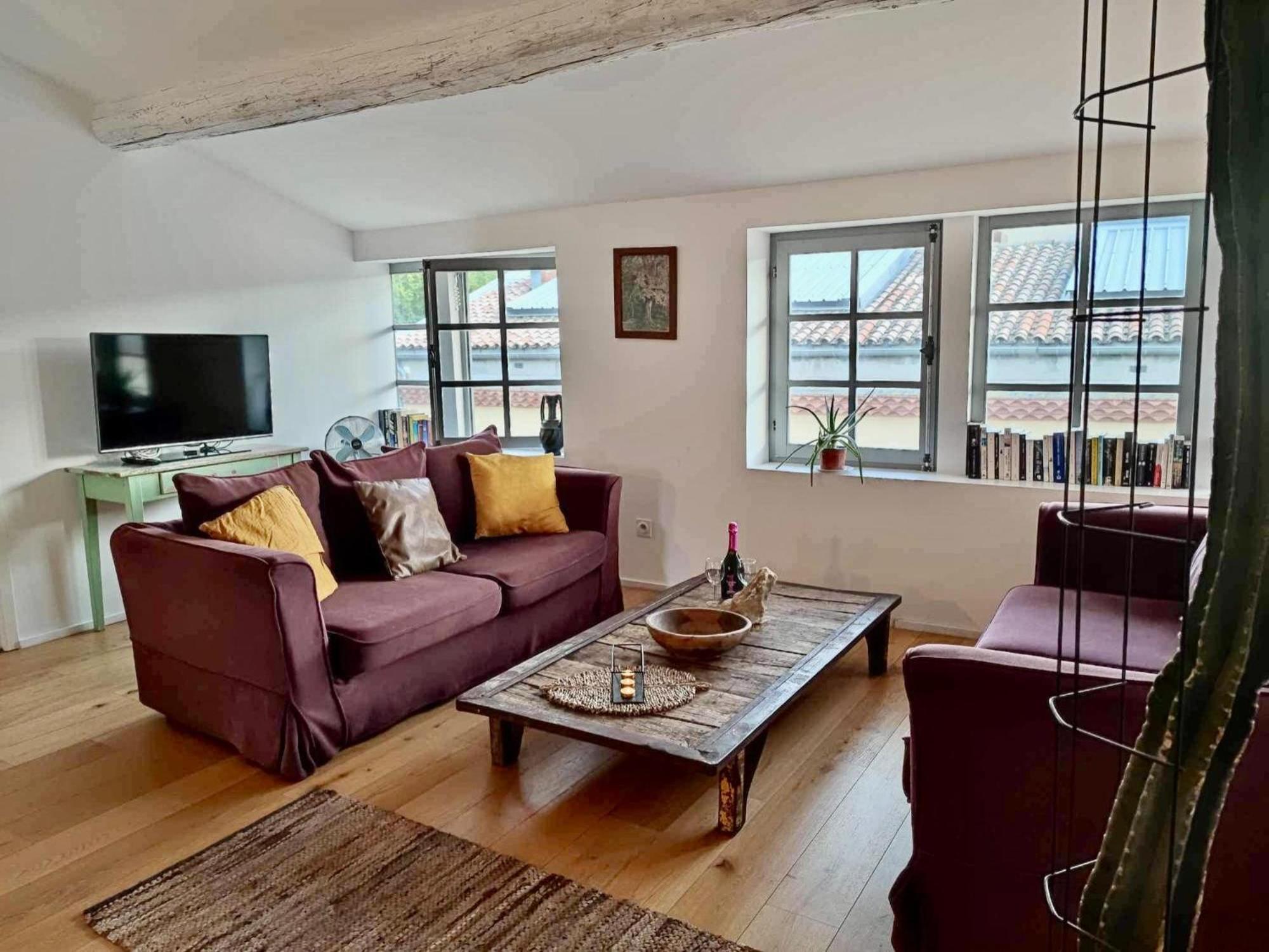 Loft Chic Verdun / Conciergeriedamecarcas การ์กาซอน ภายนอก รูปภาพ
